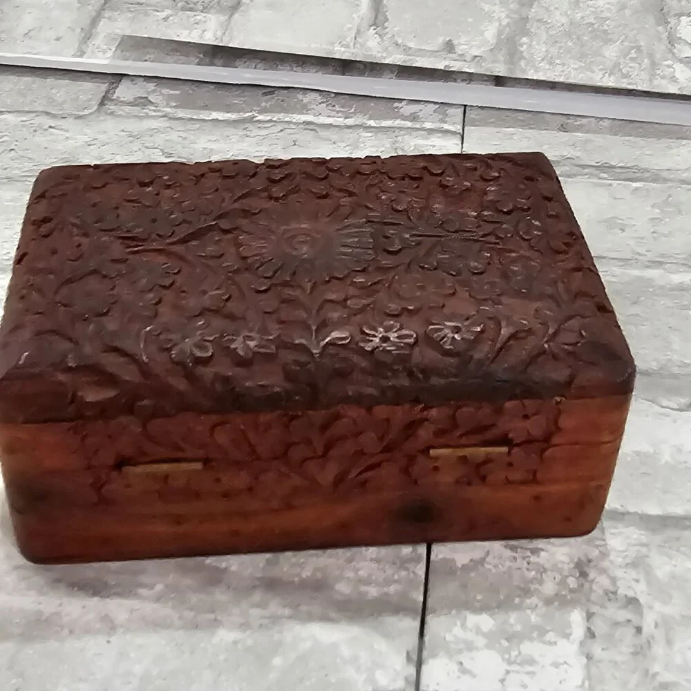 Wooden Felt Lined Jewelry Box‎ Carved Floral Boho Decor Keepsake Box